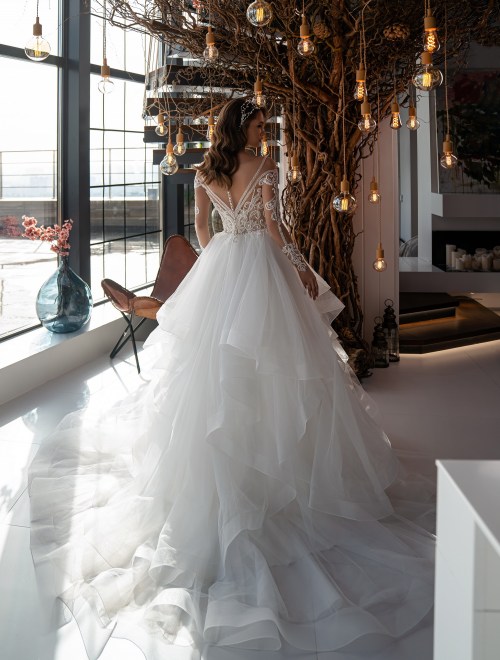 https://elisebride.ro/images/stories/virtuemart/product/POPPY            (3).jpg